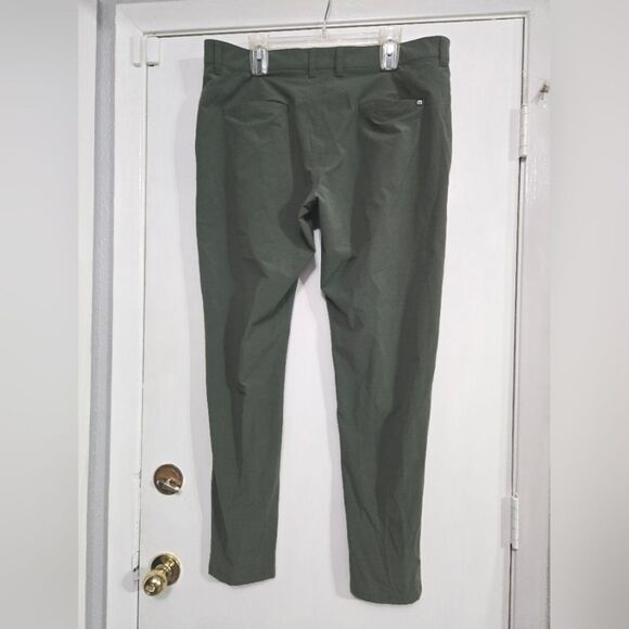 Travis Mathew OPEN TO CLOSE TECH CHINO PANT 38x32 Green Slim Fit - Picture 3 of 12
